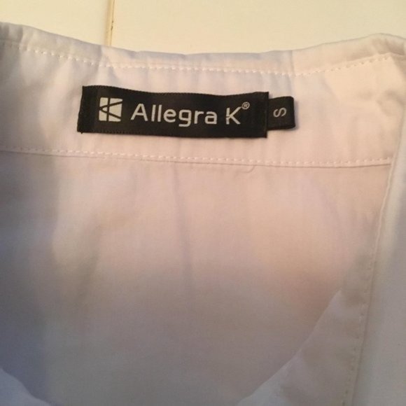 White Button Gathered Front Wing Tip Collar - Picture 8 of 13